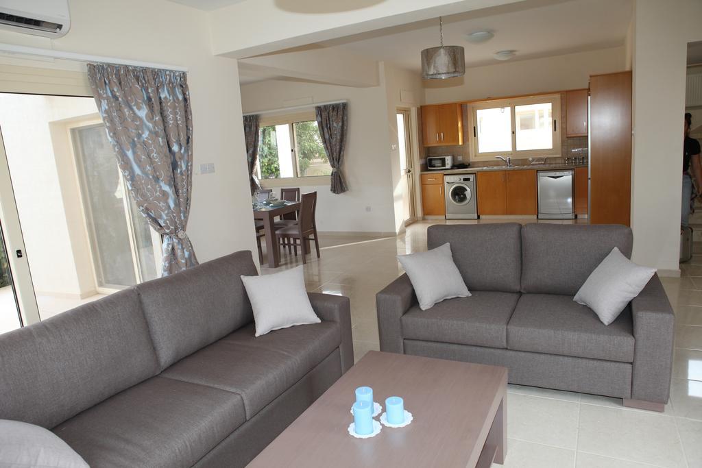 פרוטאראס Anthorina Villa 13 מראה חיצוני תמונה